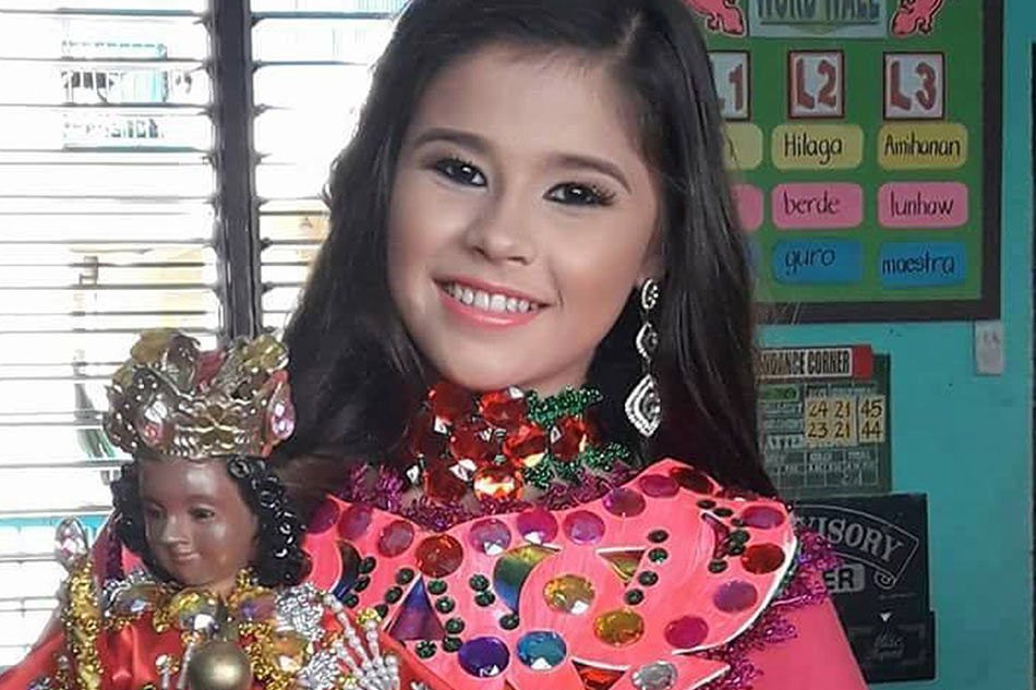 Look: Cebu's Selena Gomez look-alike - The Filipino Times