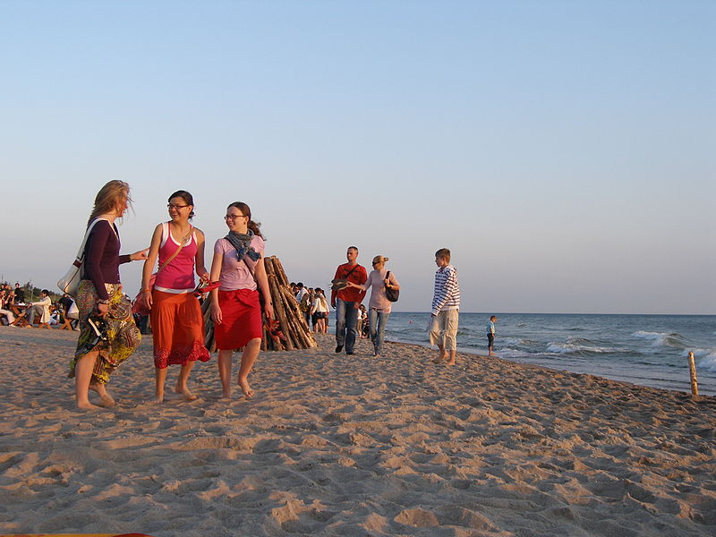 Bikini ban signs no longer in sight in Dubai beaches The Filipino Times