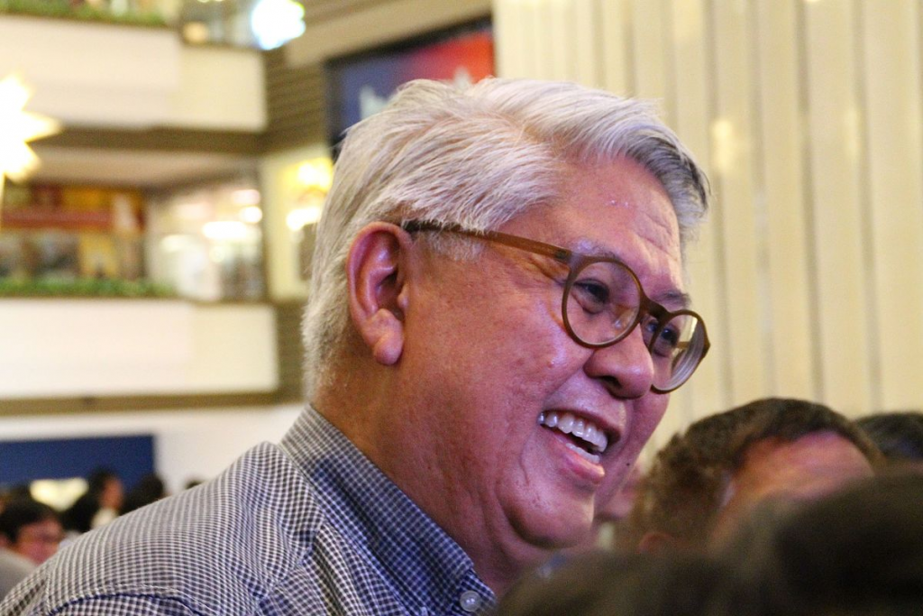 Ryan Cayabyab overwhelmed by viral ‘Da Coconut Nut’ video of Emirates airlines The Filipino Times