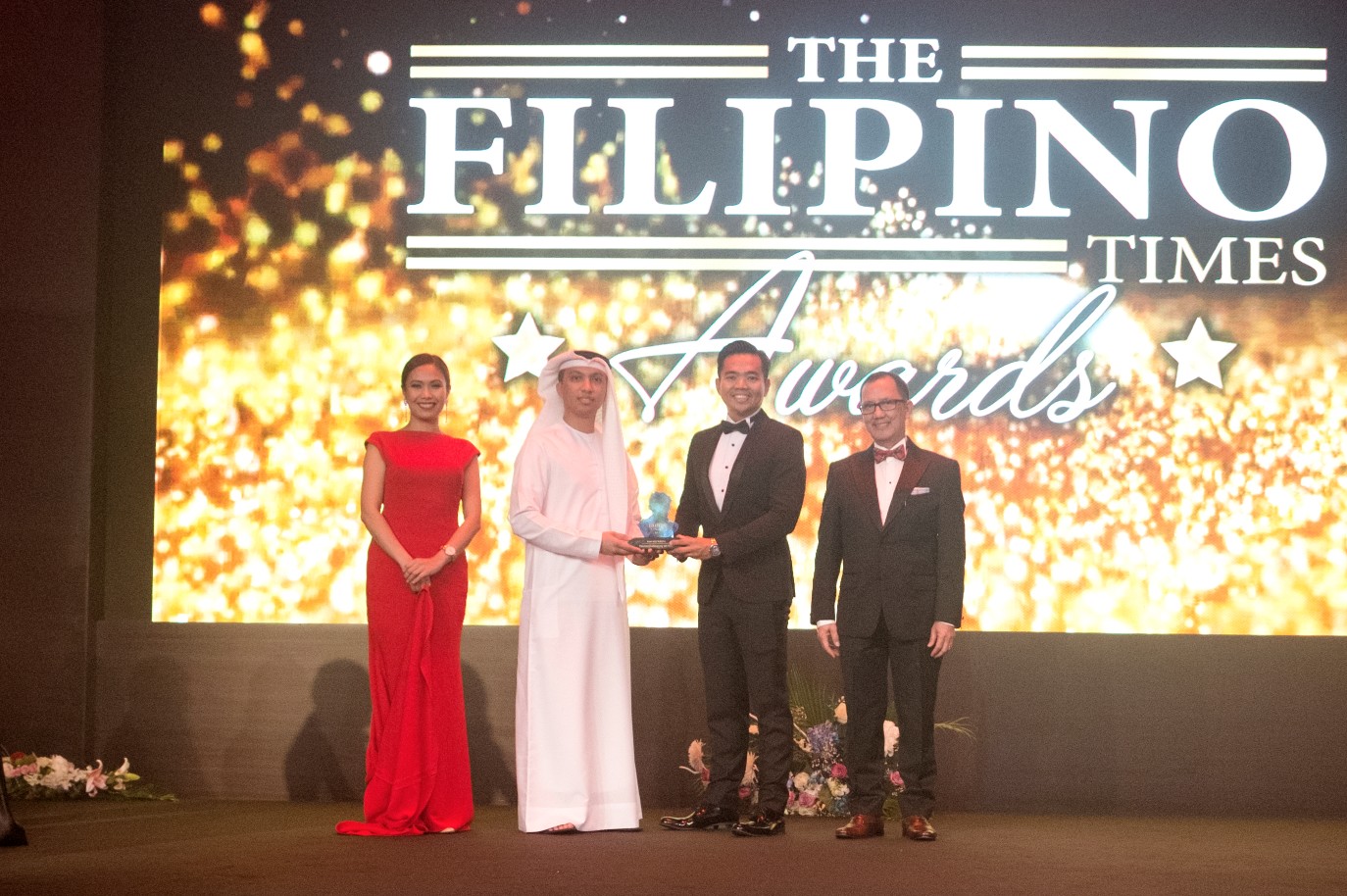 Preferred Airline of the Year Emirates Airline Saeed Essa Almehairi Joseph Alcantara