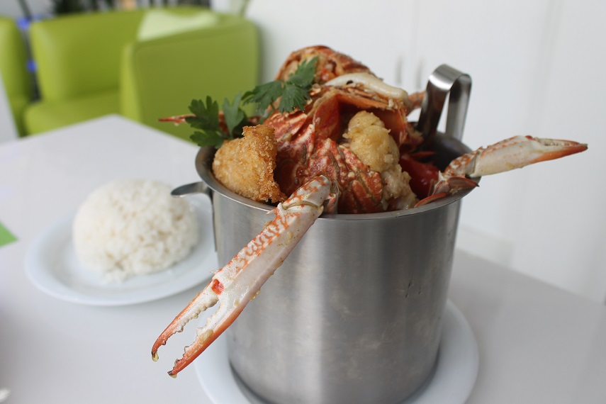 Ultimate Mixed Seafood bucket medium