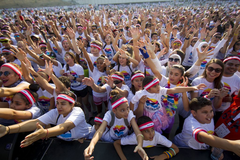 14,000 runners join this year's sell-out Color Run - The 