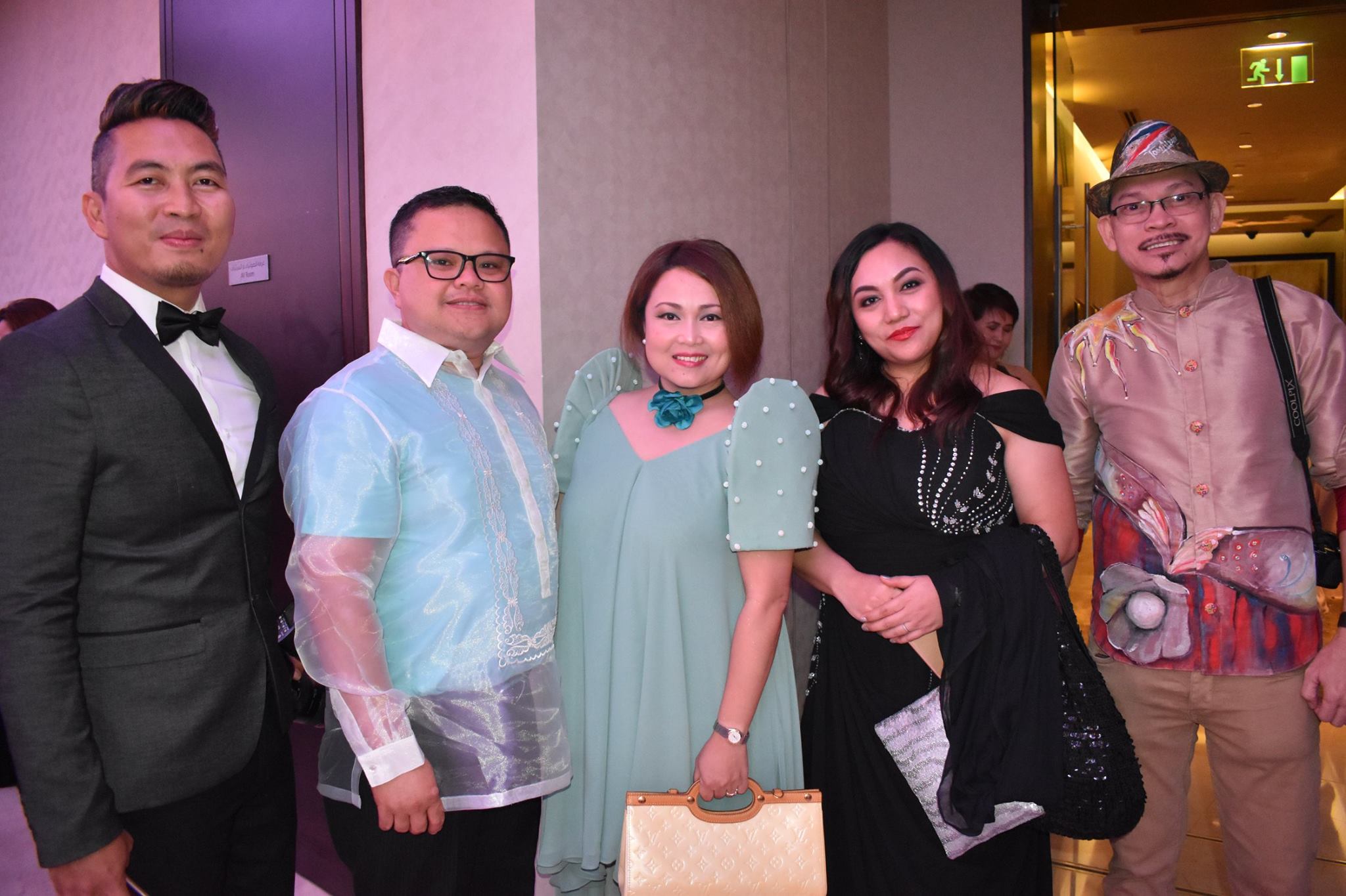 Pinoy fashionistas glam up at The Filipino Times Awards 2018 - The ...