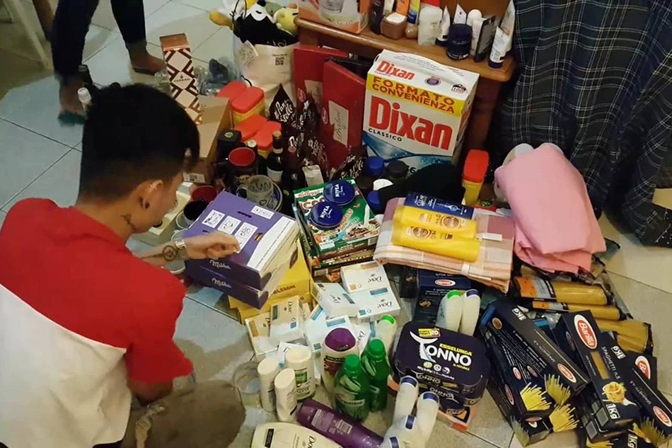 look-ofws-fill-their-balikbayan-boxes-with-grocery-items-amid-rising