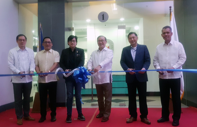 DFA opens authentication center in Visayas - The Filipino Times