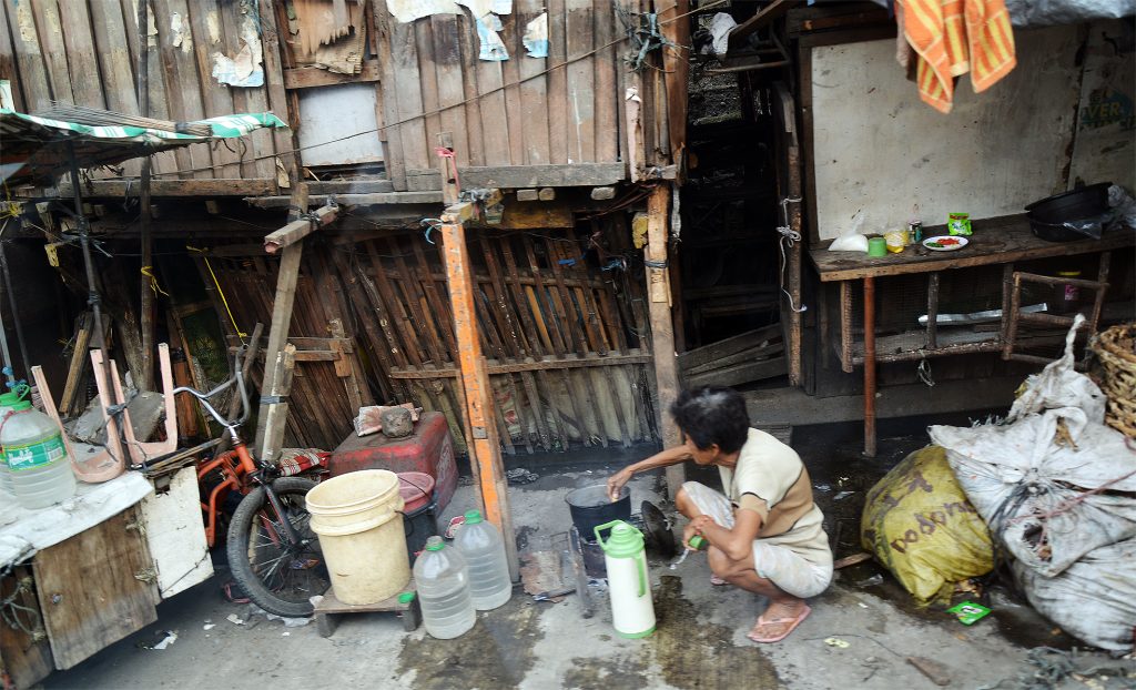 Poverty rate in PH seen falling by 2020 The Filipino Times