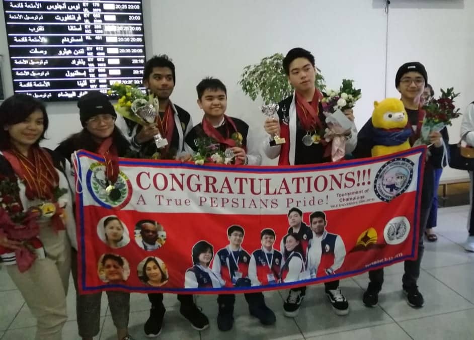 Philippine Emirates Private School Abu Dhabi PEPS Abu Dhabi won 21 medals 8 gold 13 silver. Photo from Al Fonso.