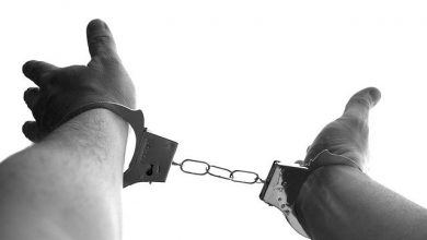 handcuffs 921290 640 1