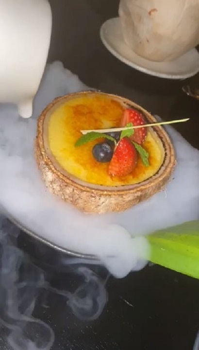 Benjarong's Creme Brulee with Coconut