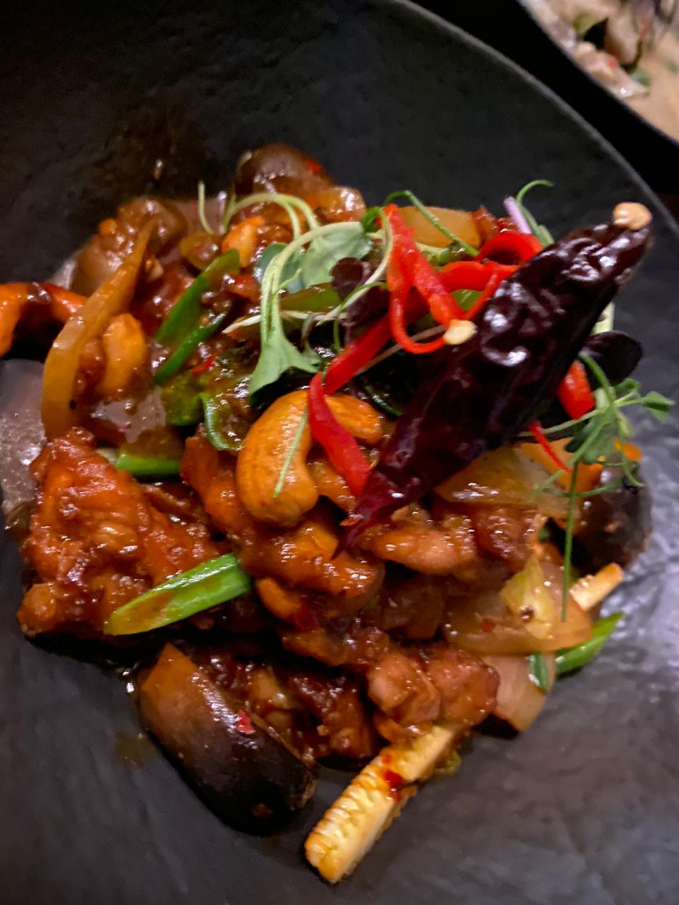 Benjarong's Chicken with Cashew