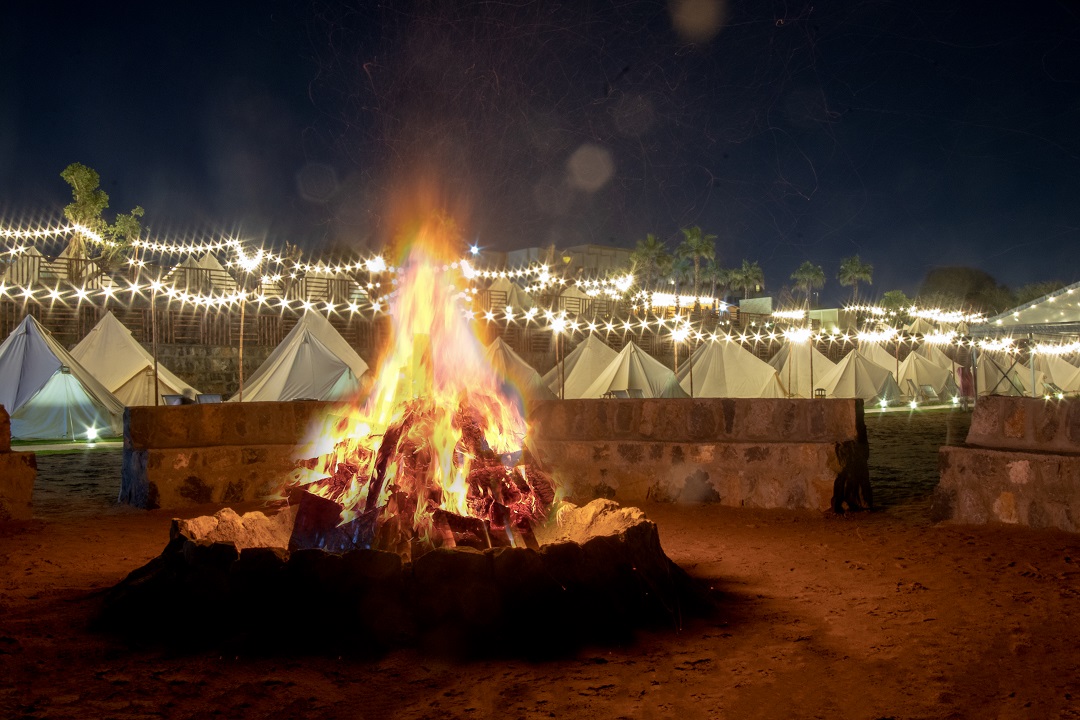 Bon Fire Longbeach Campground in Ras Al Khaimah