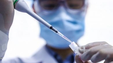 A staff member tests samples of the Covid-19 inactivated vaccine at a production plant of the Beijing Biological Products Institute Company, a subsidiary of the state-owned conglomerate Sinopharm. Photo from Xinhua News Agency