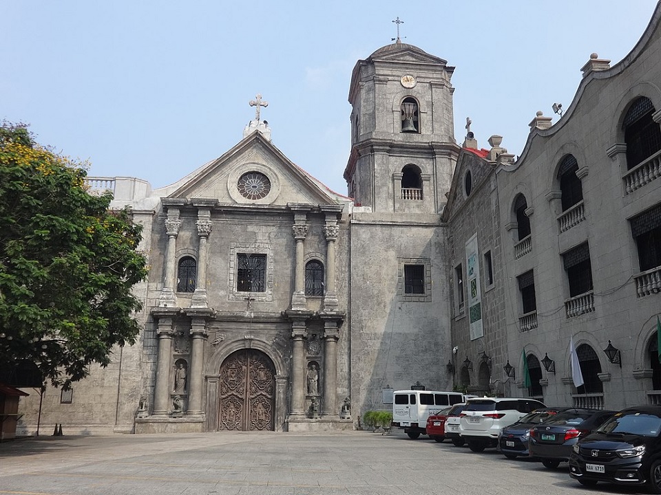 Manila's San Agustin Church under lockdown after priest dies from COVID ...