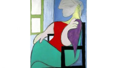Woman sitting on window Picasso