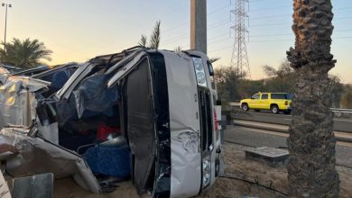Two killed, 11 injured in Abu Dhabi-Al Ain Road mishap