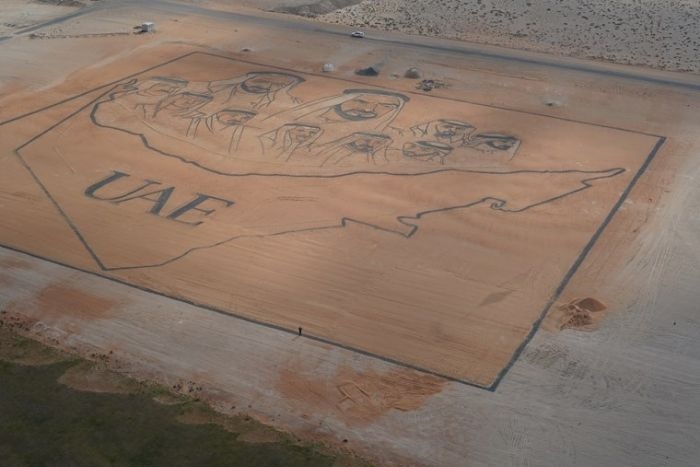 Nathaniel Alapide Guiness Worlds Largest Sand Image 2