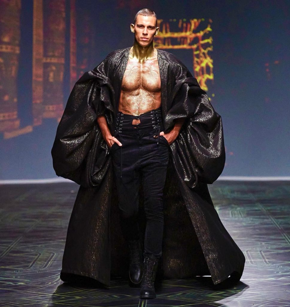 LOOK: Cinco's 'Impalpable Dream of Egypt' at Arab Fashion Week in Dubai ...