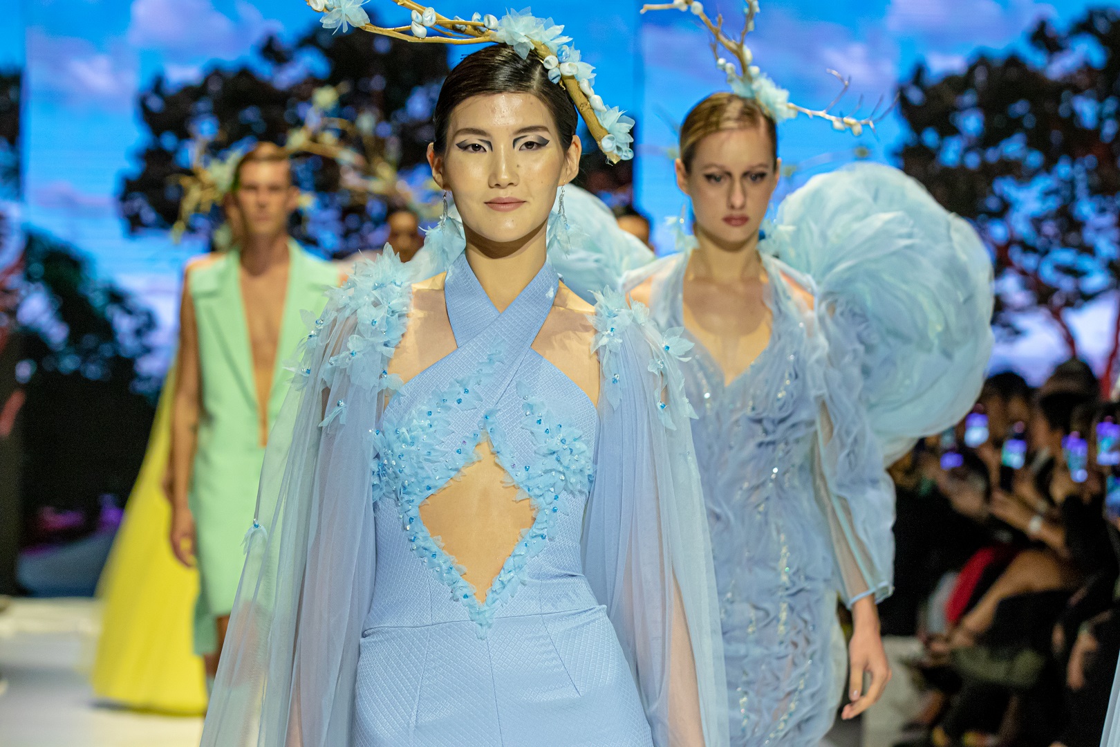Pinoy designer's 'Garden of Eden'inspired collection comes to life in