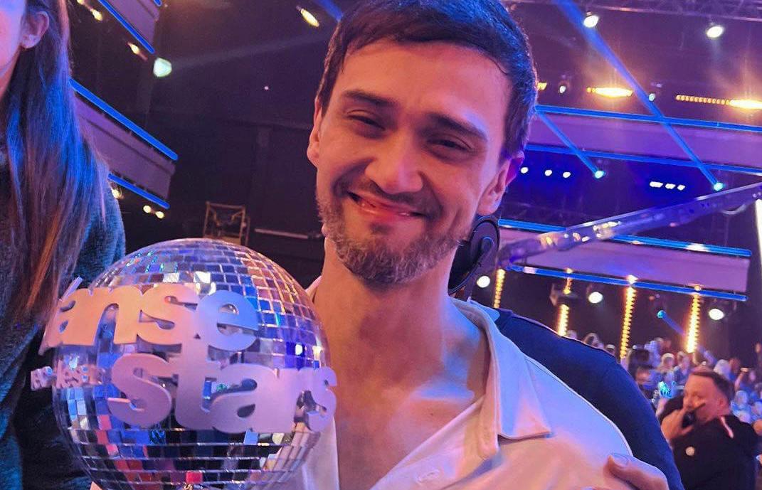 Billy Crawford Wins Frances ‘dancing With The Stars The Filipino Times