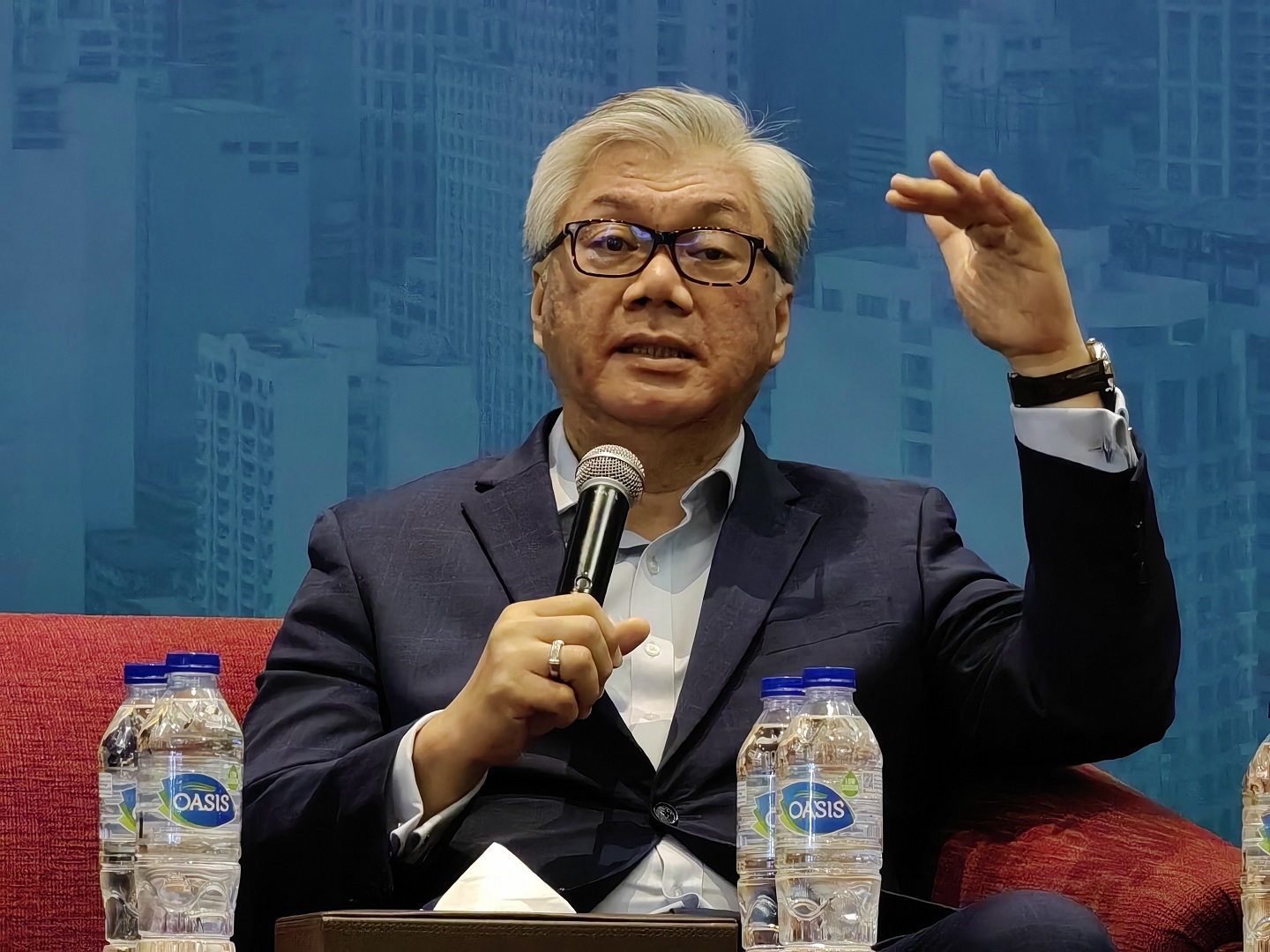 ppie panel kr manny guita mic 2