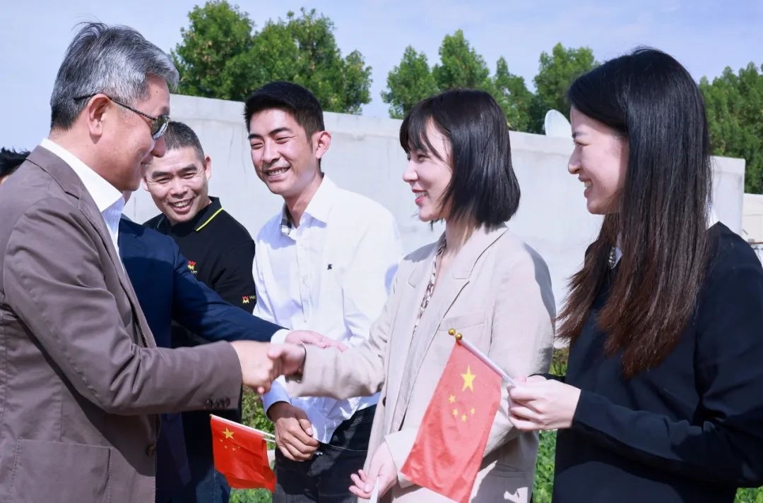 WEMART Owner Sun Jiansheng Chinese Ambassador to the UAE Zhang Yiming visit WEMART farms 2