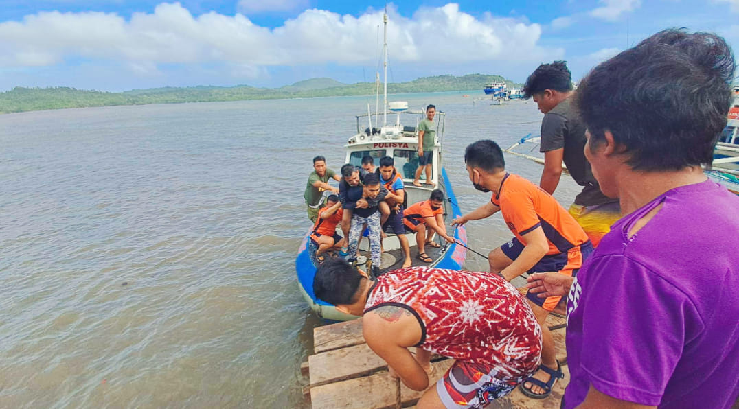 philippine coast guard 41 passengers 1