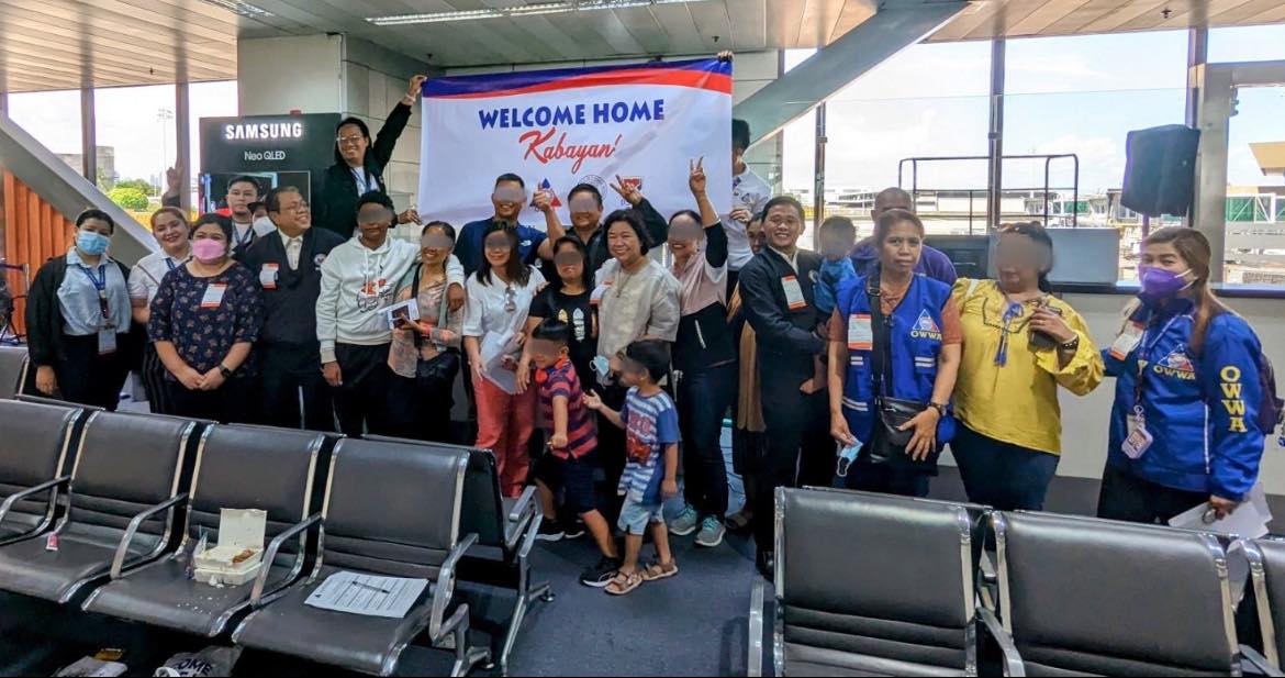 DFA: 95 more OFWs arrive from Sudan, repatriated Filipinos nears 500 ...