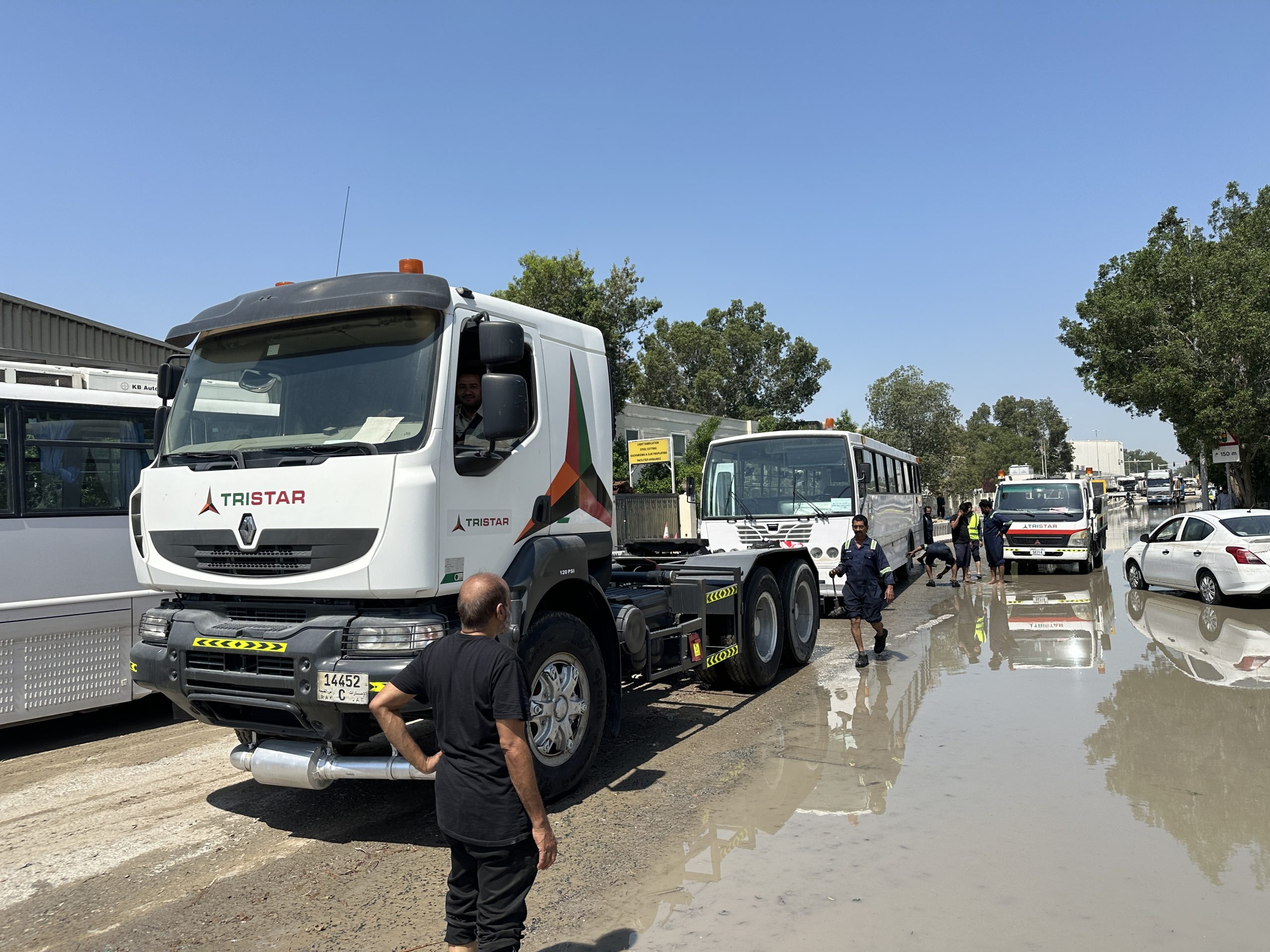 Tristar team of mechanics from Tristars Road Transport Operations 97 scaled