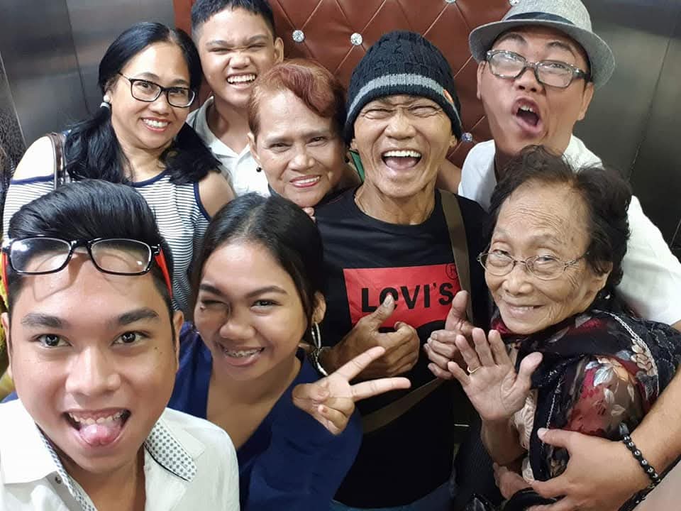 Carlie Manalac and her family 2