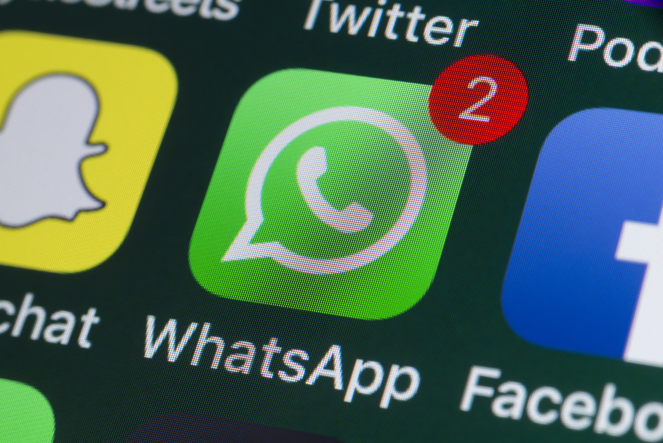 Dubai court orders man to pay ex-wife Dh50,000 over abusive WhatsApp  messages - The Filipino Times