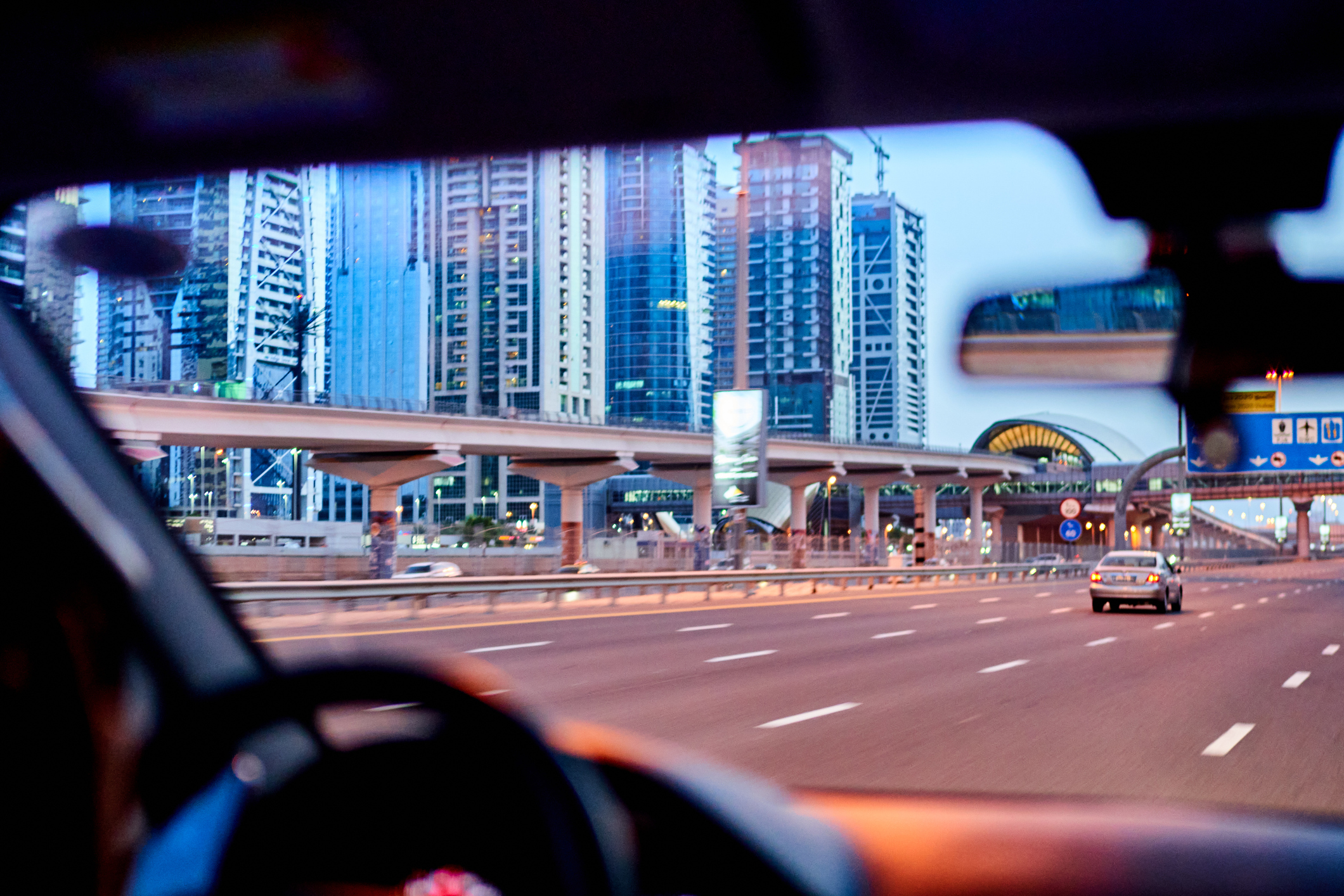 Abu Dhabi police warn against dangerous driving - The Filipino Times